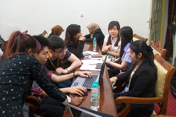 Suasana di ruang konferensi 1. (Foto: Pramukti)
