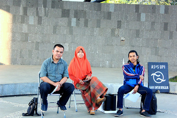 Hazmirullah Aminuddin (kiri), Resna J Nurkirana (moderator), dan Muhammad Maruf. (Foto: Wishu Muhamad)