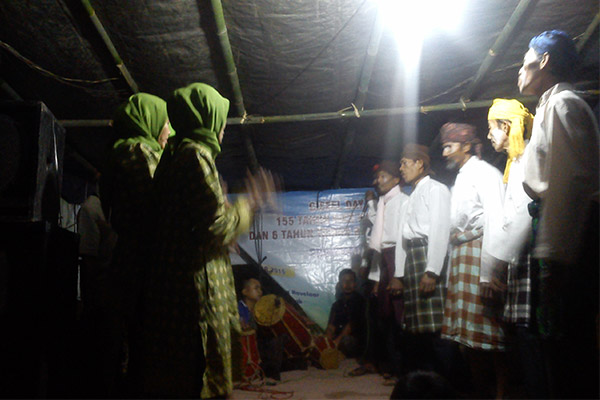 Penampilan Gondang, seni khas masyarakat Ciseel. (Foto: Zulkifli)